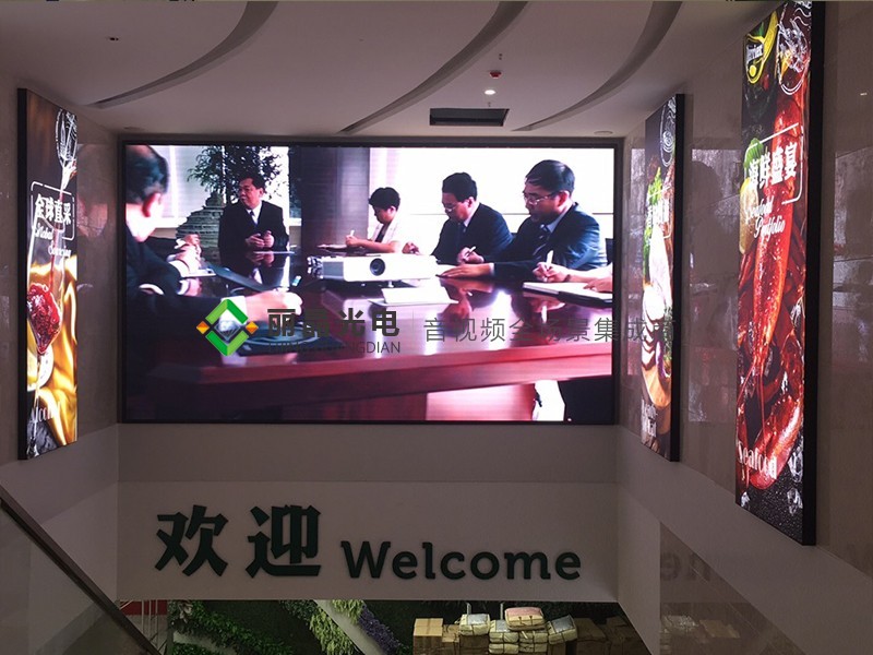家家悅?cè)照杖f達(dá)廣場(chǎng)店室內(nèi)p4張文健
