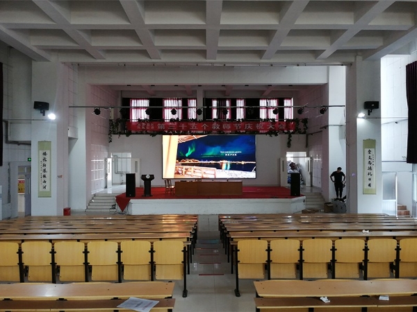 坊子某中學
